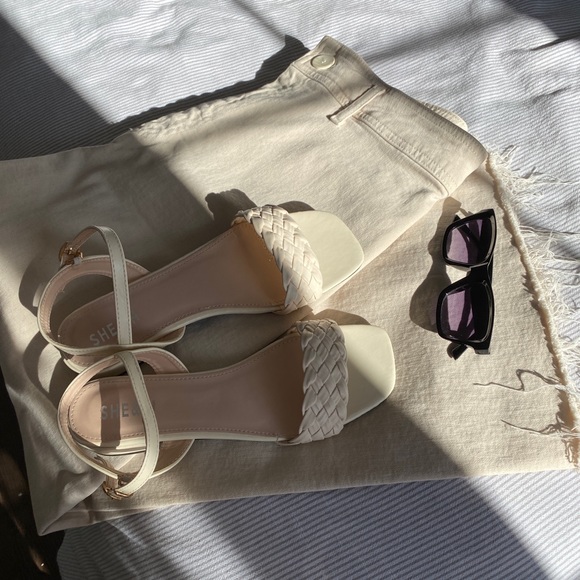 NWT Cream Braided Strap Sandals - Picture 16 of 16